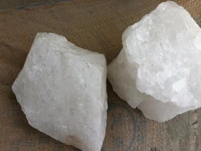 山东高纯石英石的特点有哪些